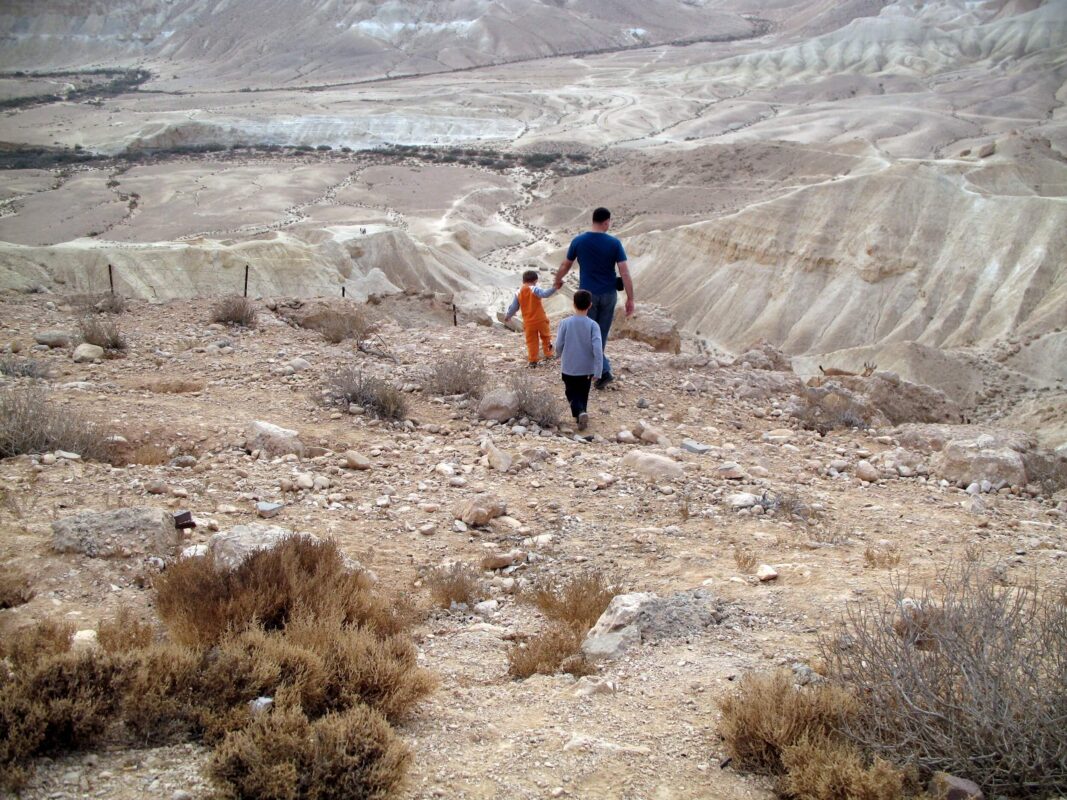 מטיילים לשפת המצוק