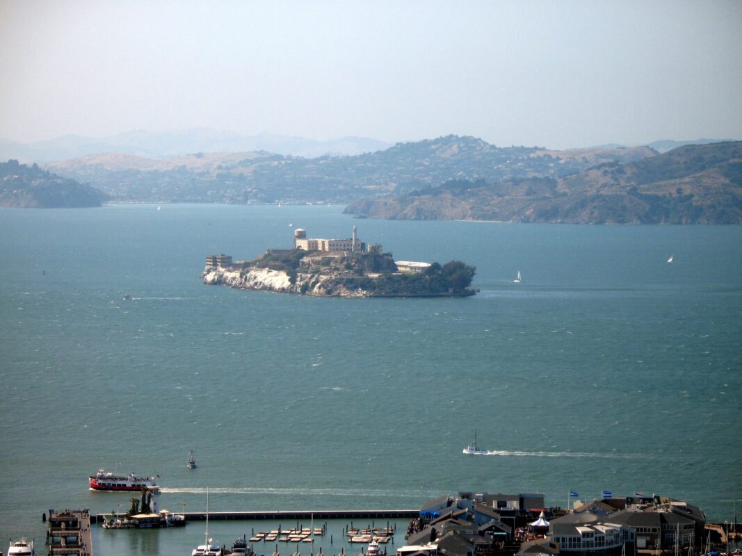 אלקטרז ממגדל קויט