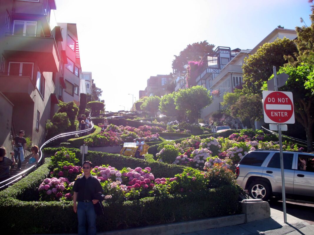 רחוב לומברד, המפותל ביותר בעולם