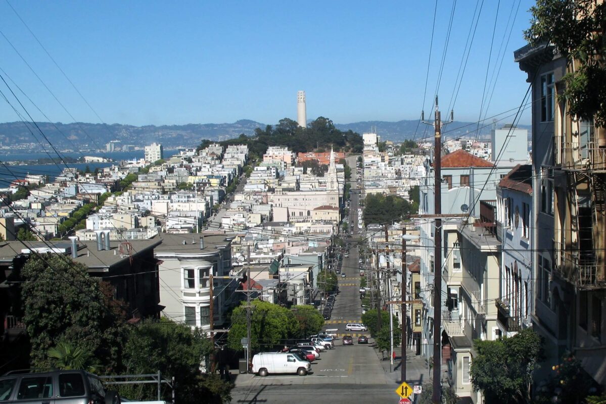 הדרך ארוכה היא ותלולה