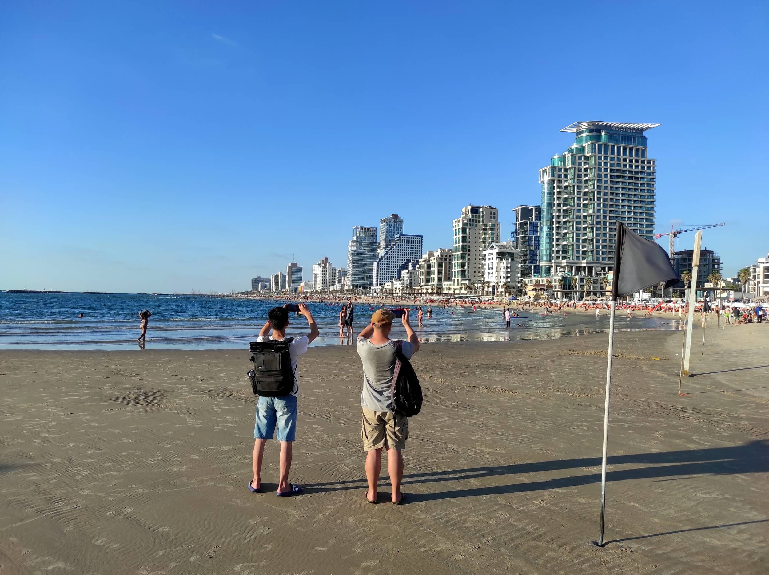 A pair of tourists in Tel Aviv