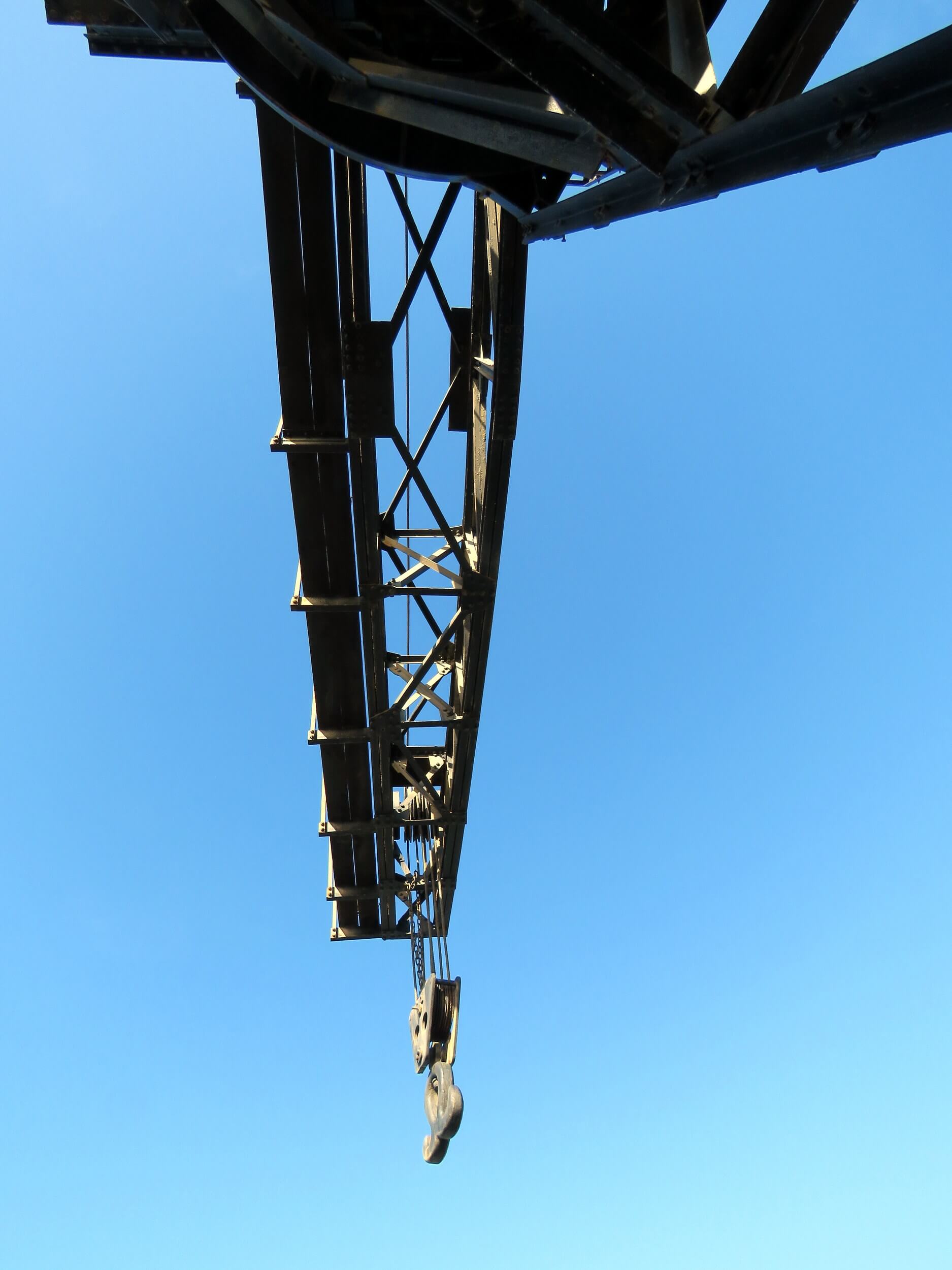 The Crane from Below