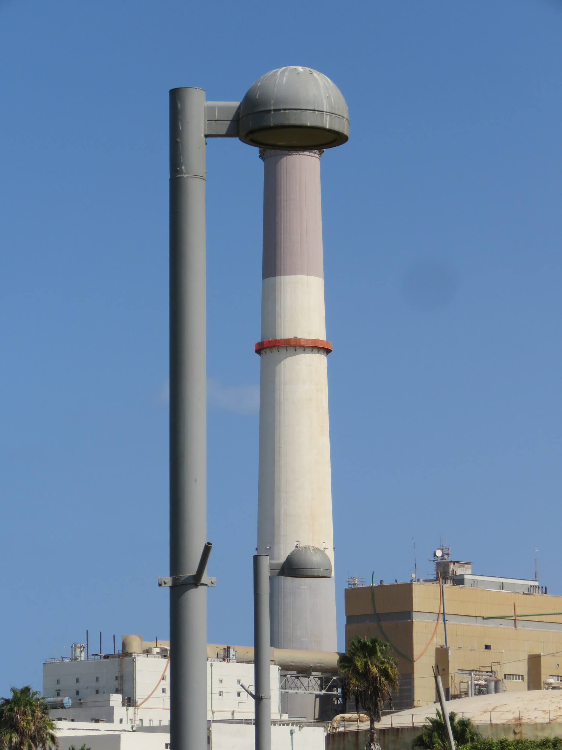 Extinguishing a Cigarette