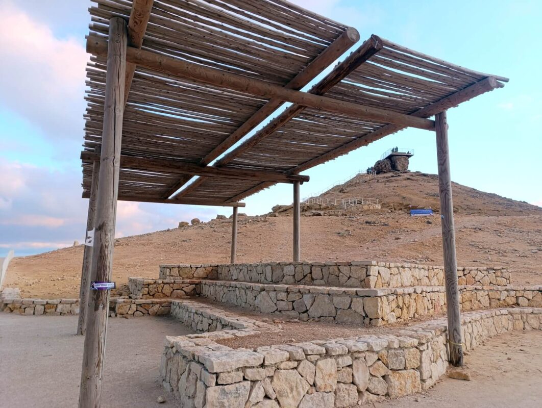 סככה לימים חמים