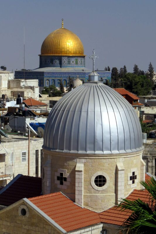 כיפה נוצרית, כיפה מוסלמית