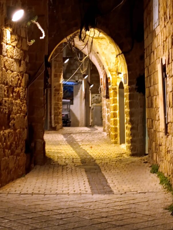 Beautiful alley (except for the cables)