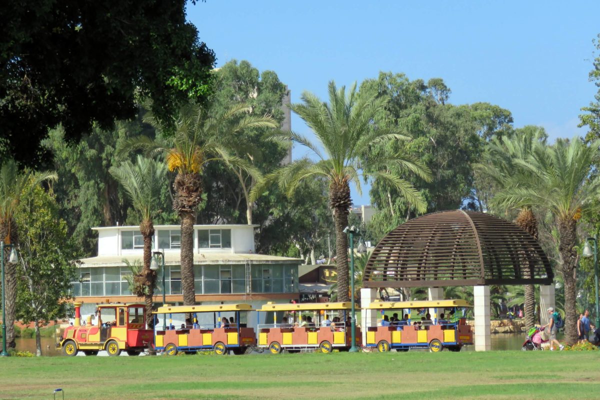 Here comes the train