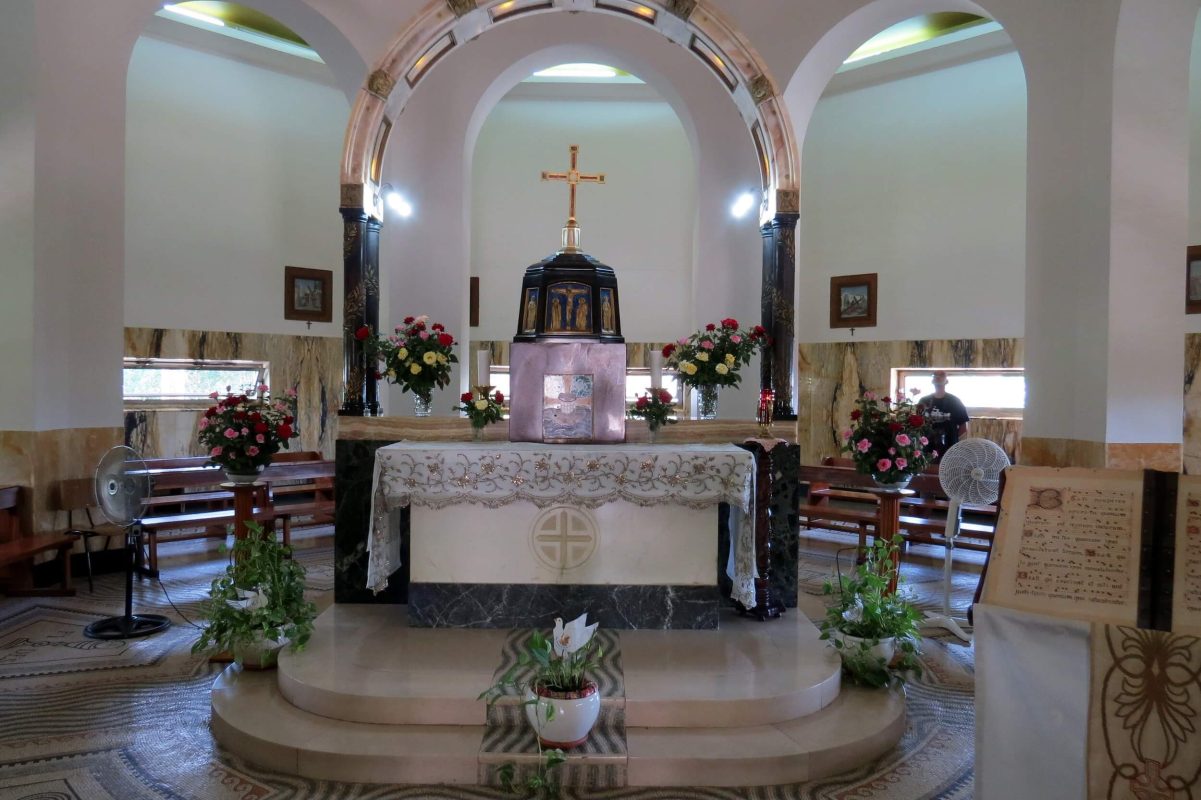 מזבח הכנסייה