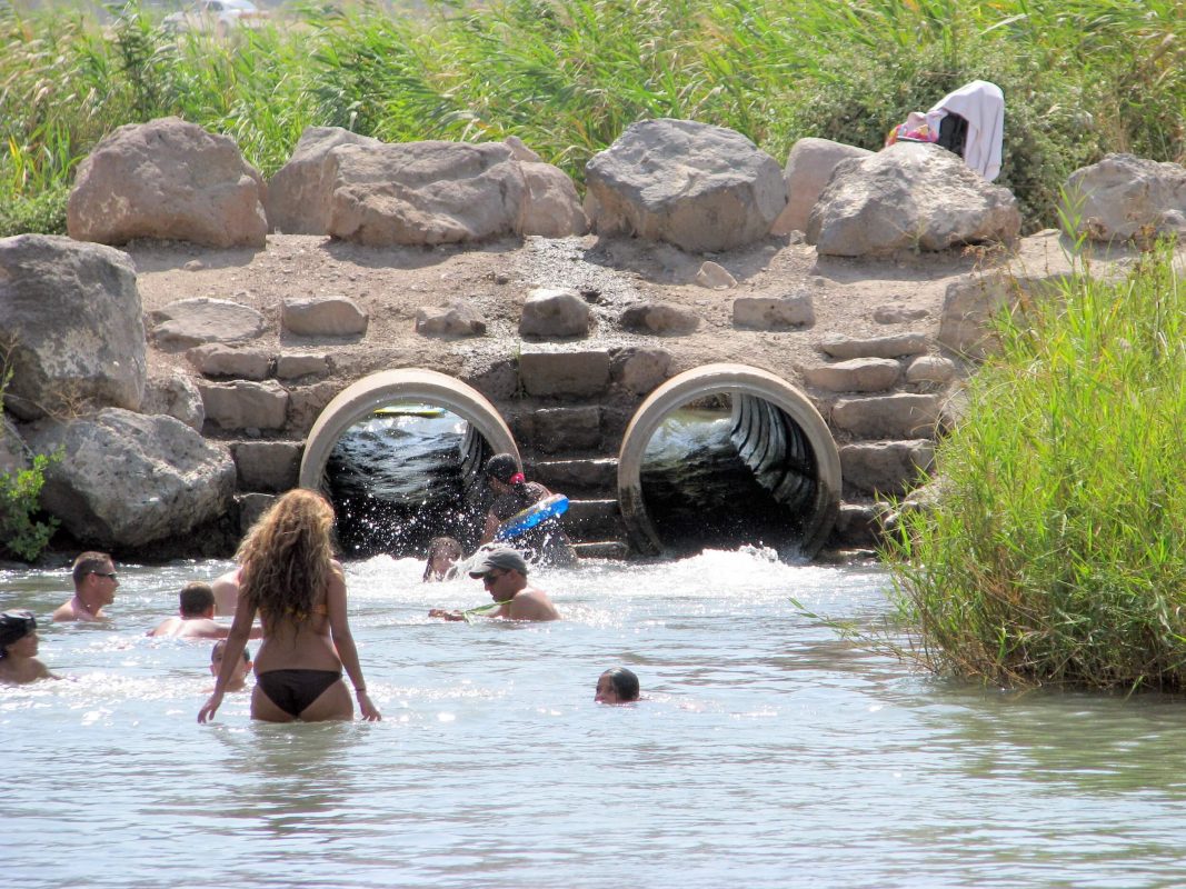 Once there were two pipes