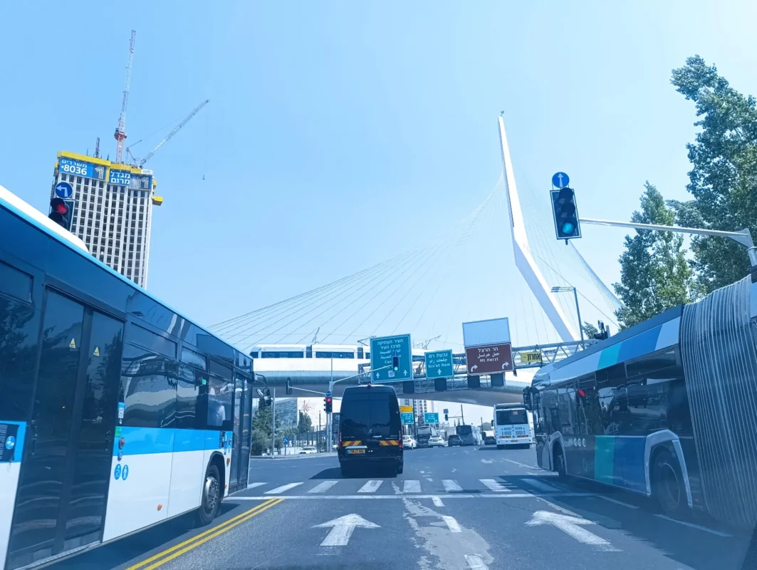 40. Bus sandwich and light rail bonus