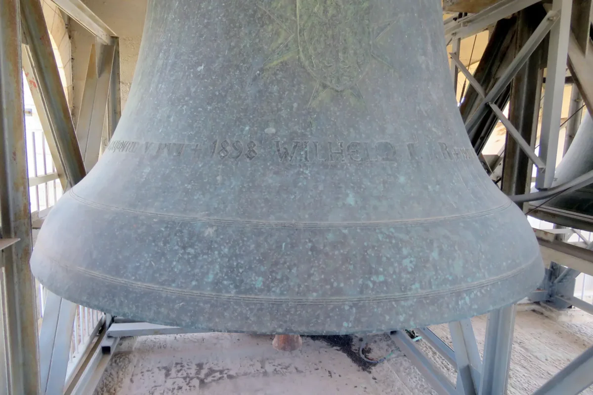 Bell, lower part