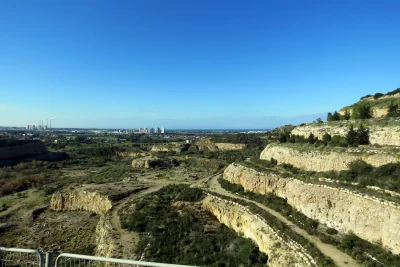 המחצבה שהתעטפה באור כסוף