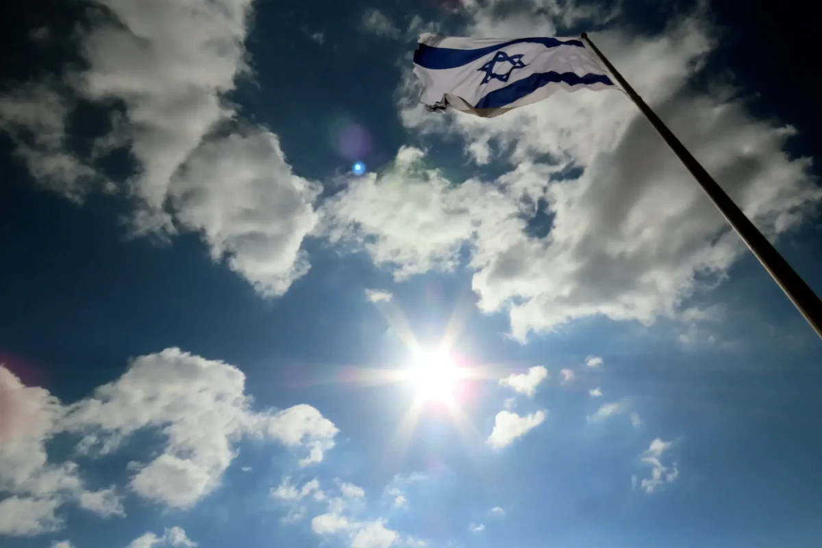 גבוה מהשמש